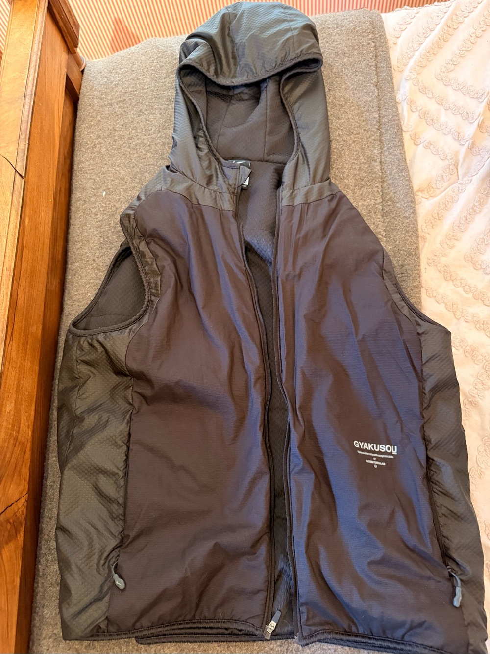 Nike GYAKUSOU Men's Hooded Vest in Brown